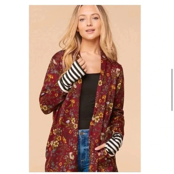 Lightweight Floral Hacci Knit Cardigan - Picture 7 of 12